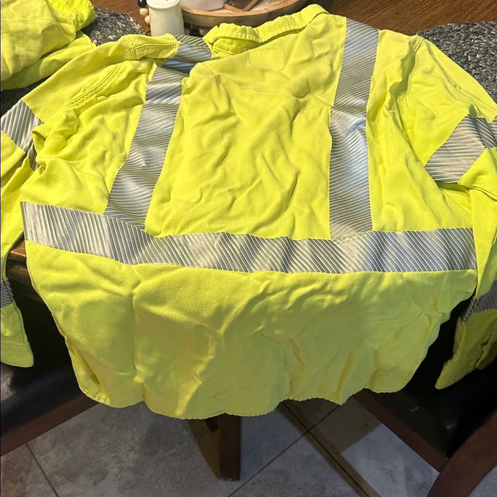 Lapco FR Fluorescent & reflective LS Men’s xl . … - Picture 5 of 9